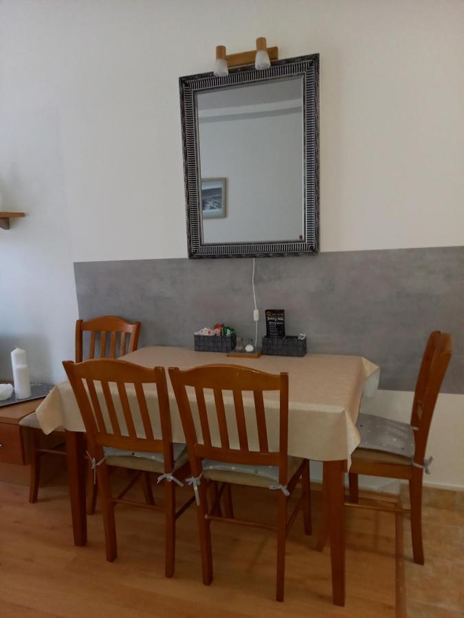דונובאלי Apartman Safran מראה חיצוני תמונה
