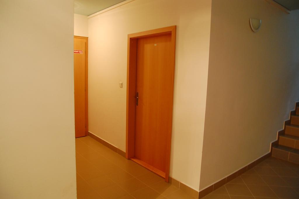 דונובאלי Apartman Safran מראה חיצוני תמונה