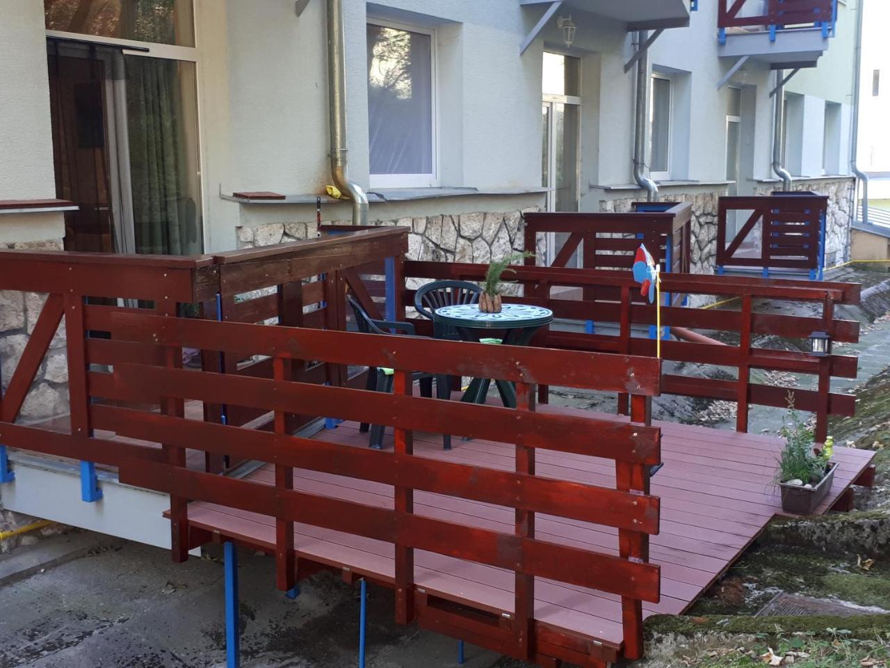 דונובאלי Apartman Safran מראה חיצוני תמונה